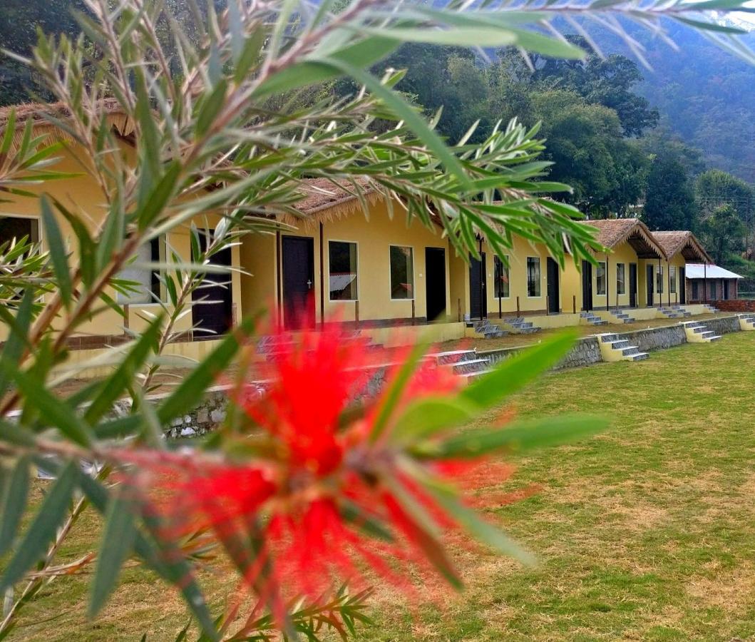Nakshtra Resort Birbhaddar Екстер'єр фото