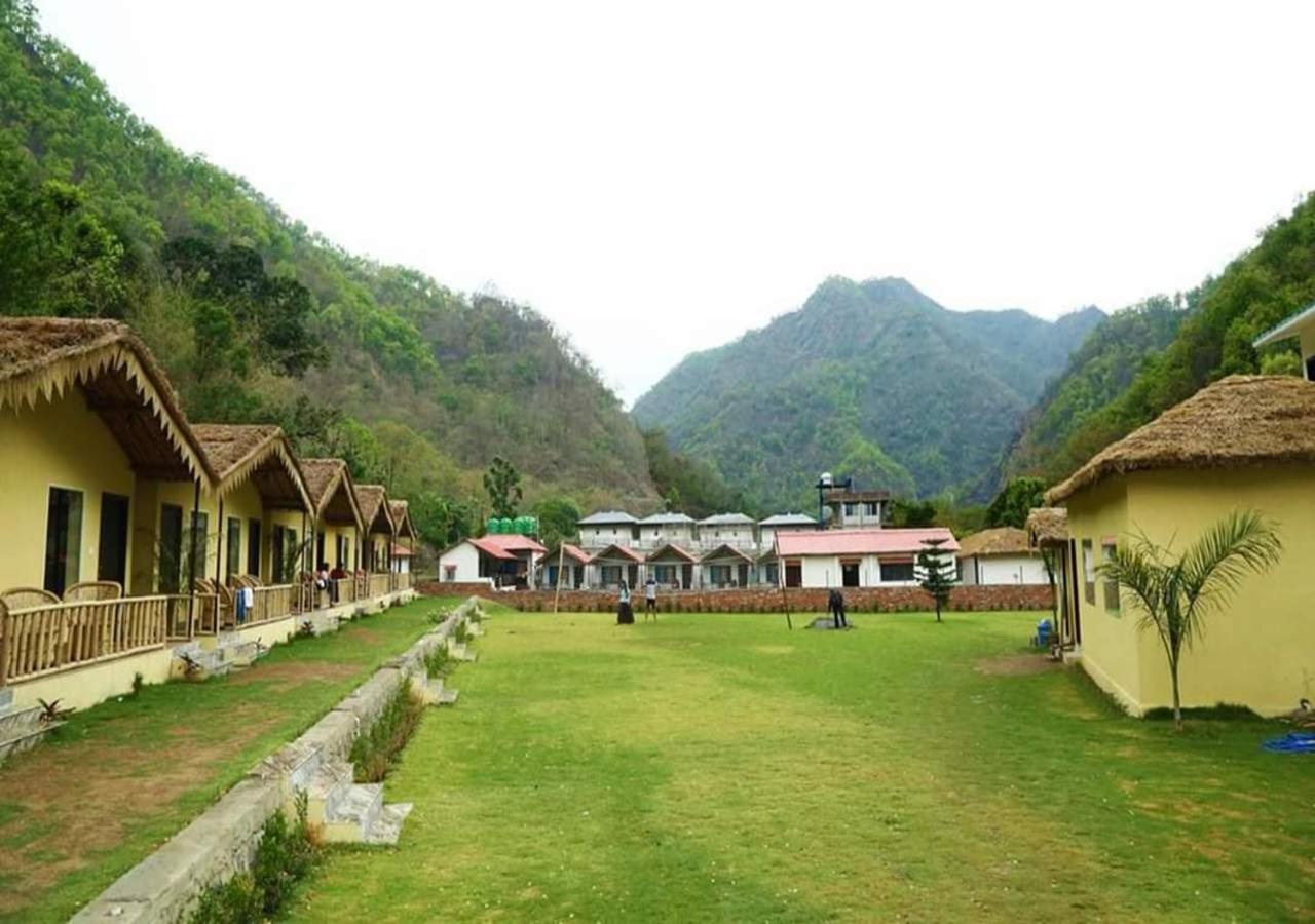 Nakshtra Resort Birbhaddar Екстер'єр фото